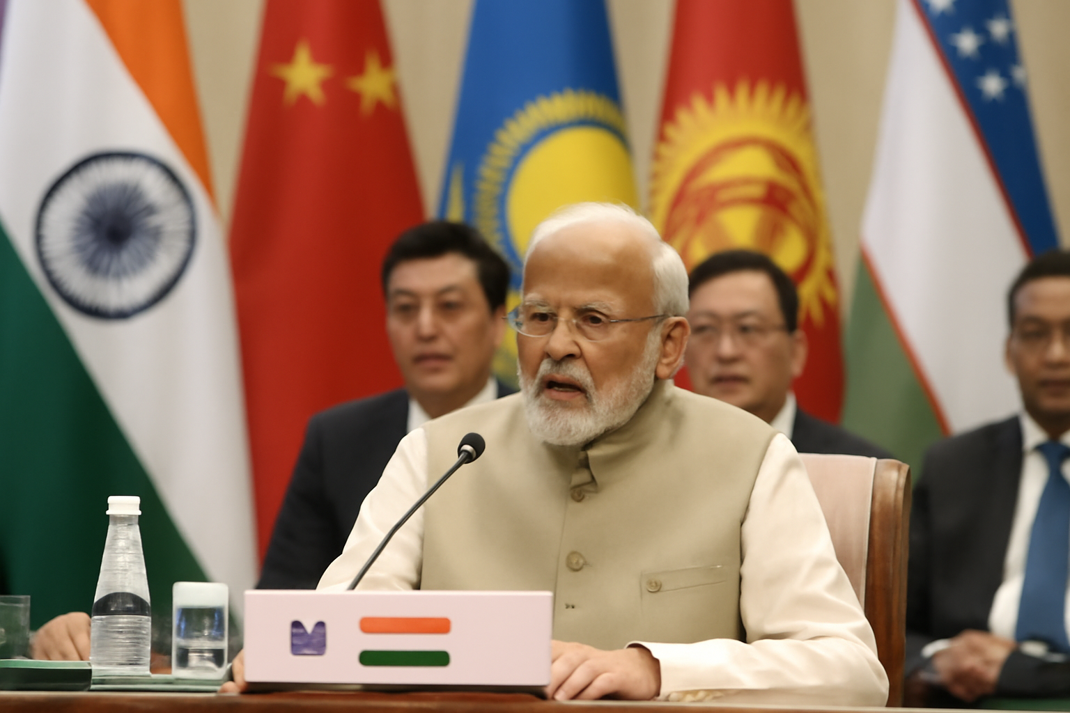 आतंकवाद के खिलाफ निर्णायक कार्रवाई का आह्वान, मोदी का पाकिस्तान पर परोक्ष निशाना